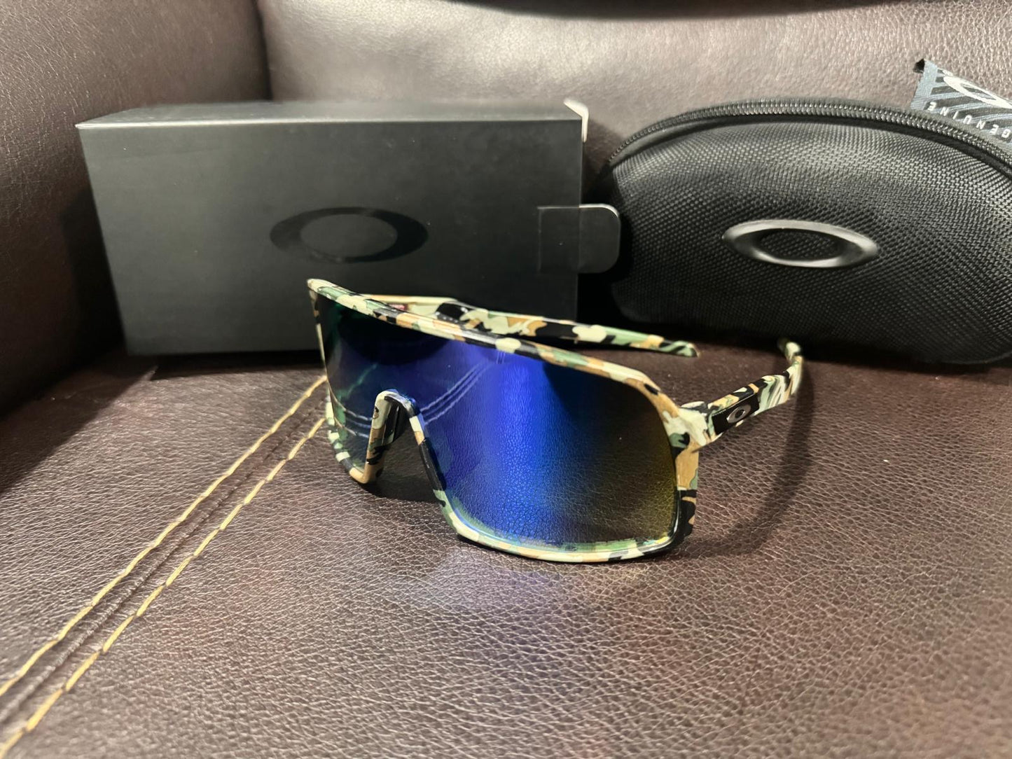 Oakley Sutro Camo